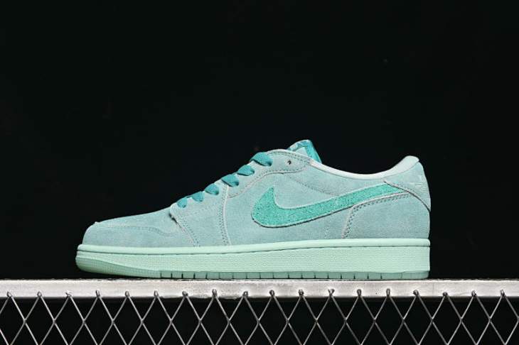Picture of Air Jordan 1 LOW _SKUfw20757827775809849fw